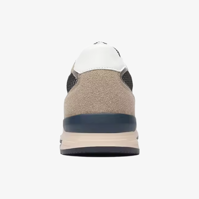 Der Clerkenwell Mixed-Media-Trainer
